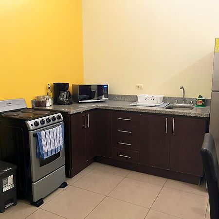 Apartamentos Guzman El Tejar Exteriör bild
