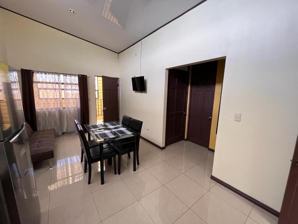 Apartamentos Guzman El Tejar Exteriör bild