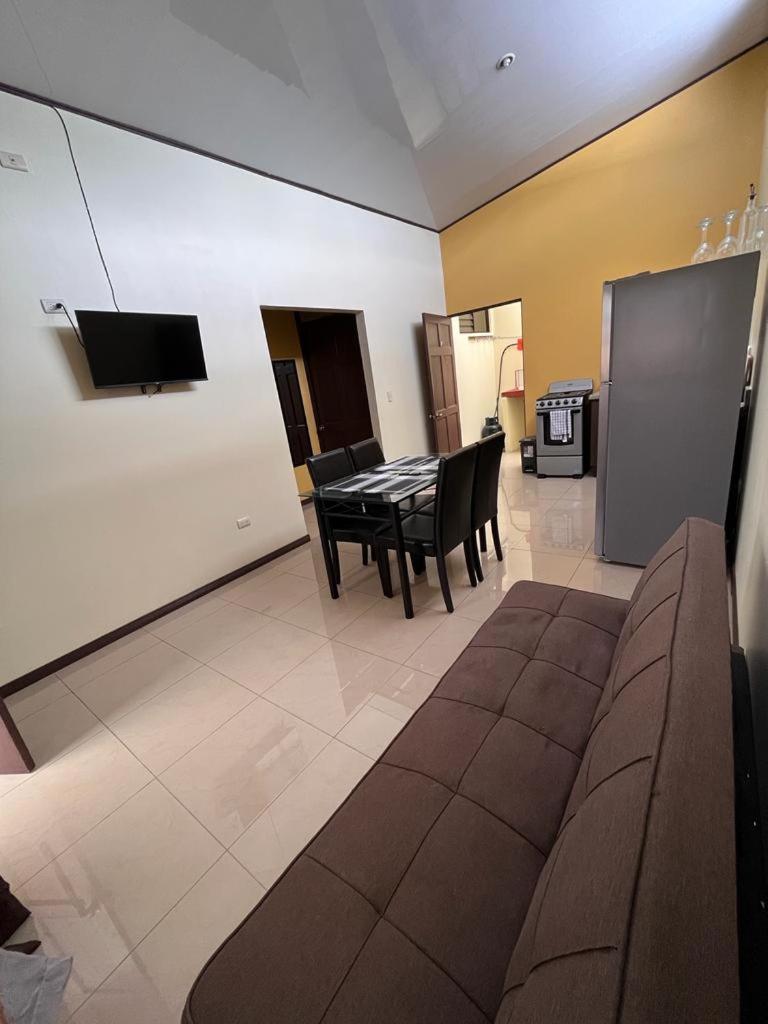 Apartamentos Guzman El Tejar Exteriör bild