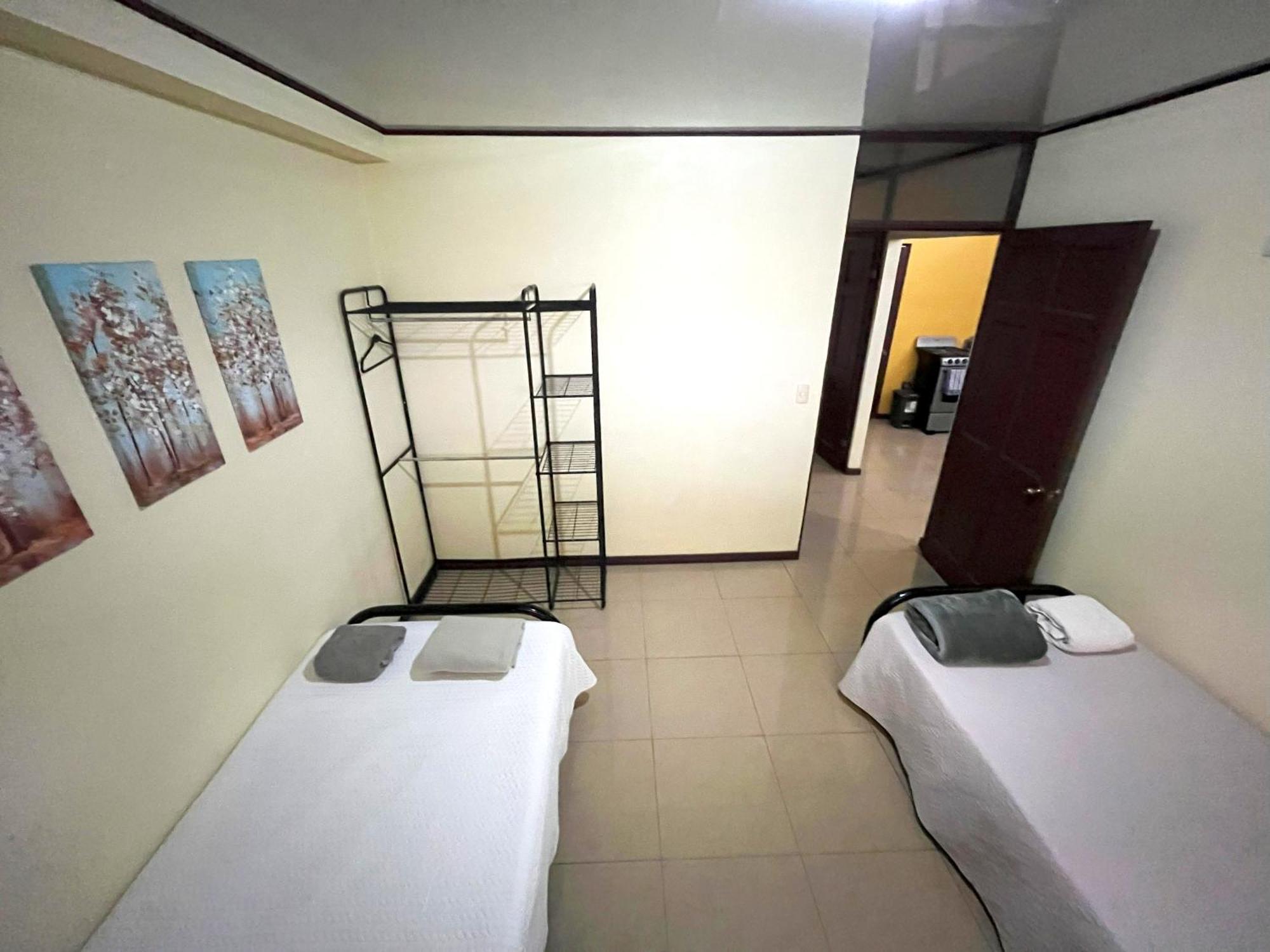 Apartamentos Guzman El Tejar Exteriör bild