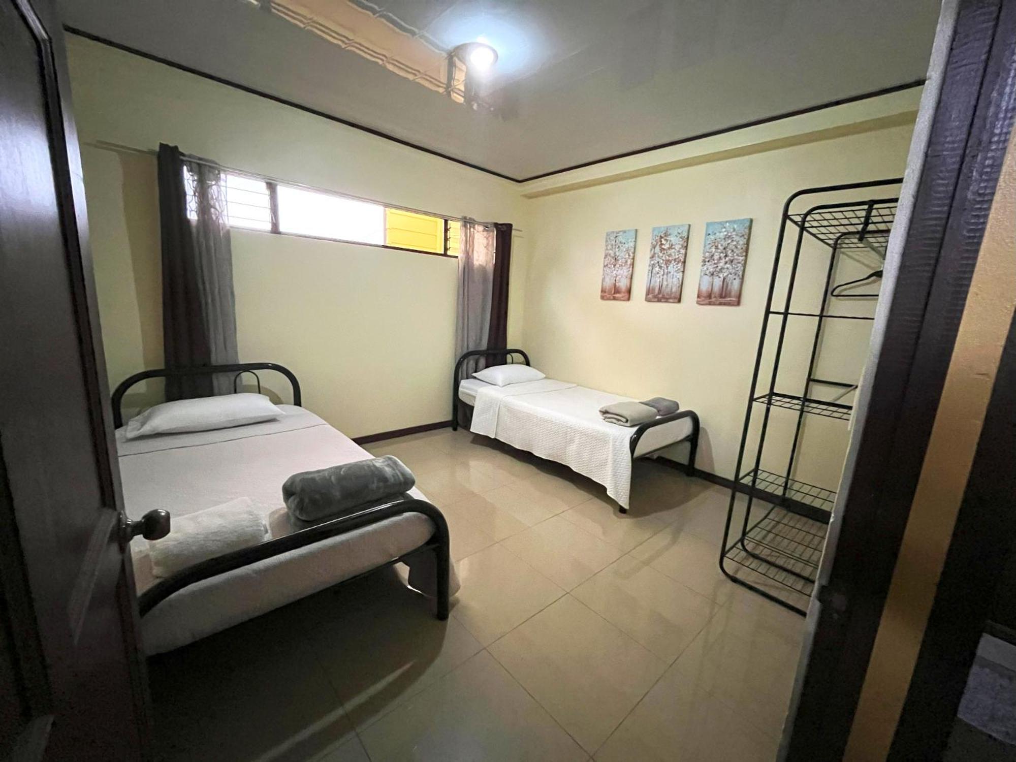 Apartamentos Guzman El Tejar Exteriör bild